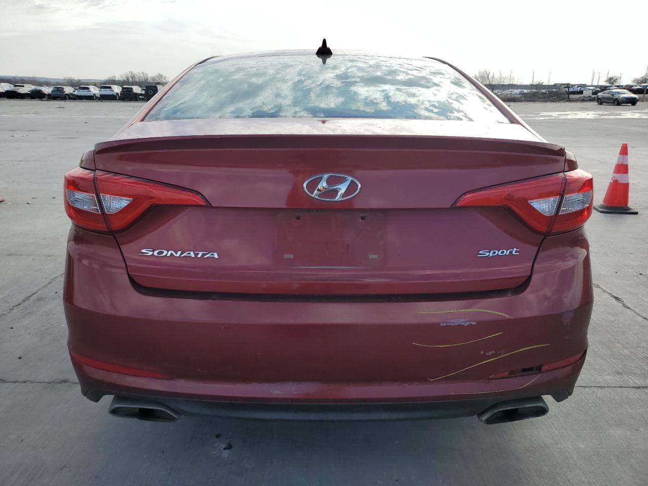 2015 Hyundai Sonata Sport - Image 6