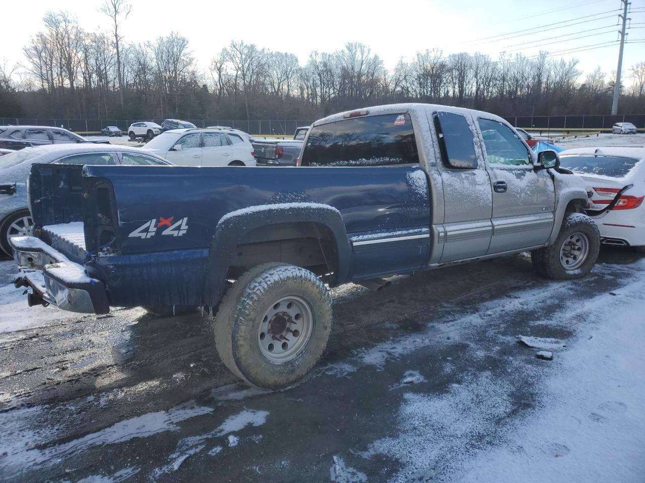 2000 Chevrolet Silverado K2500 - Фото 3