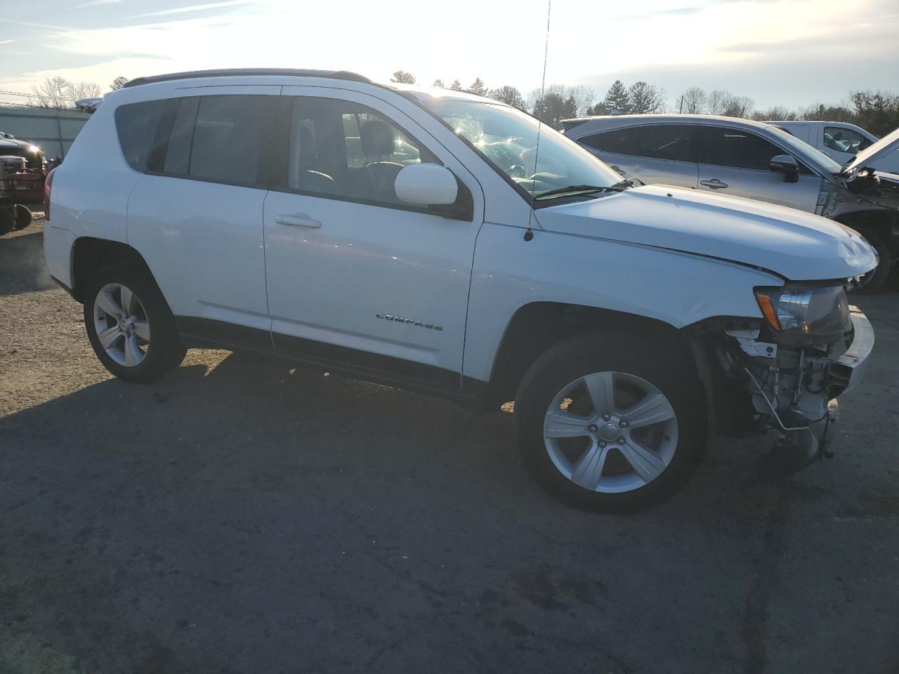 2016 Jeep Compass Latitude - Фото 4