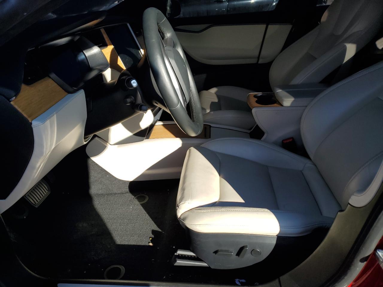 2020 Tesla Model S - Image 7