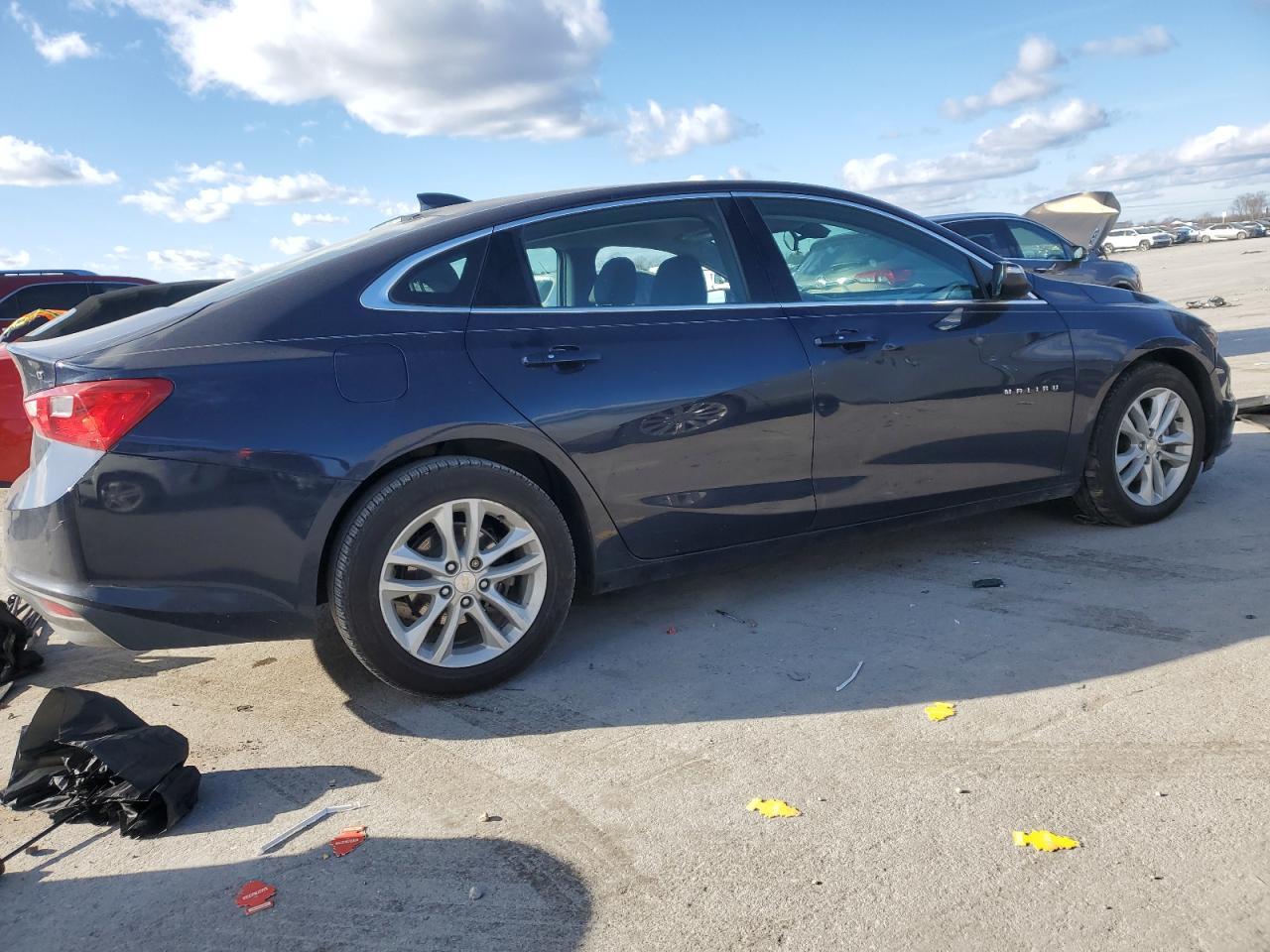 2017 Chevrolet Malibu Lt - Фото 3