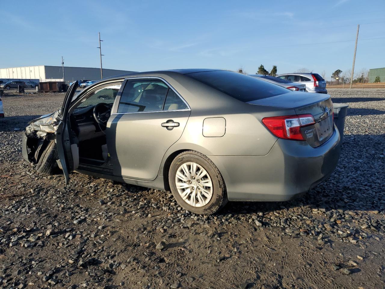 2014 Toyota Camry L - Image 2