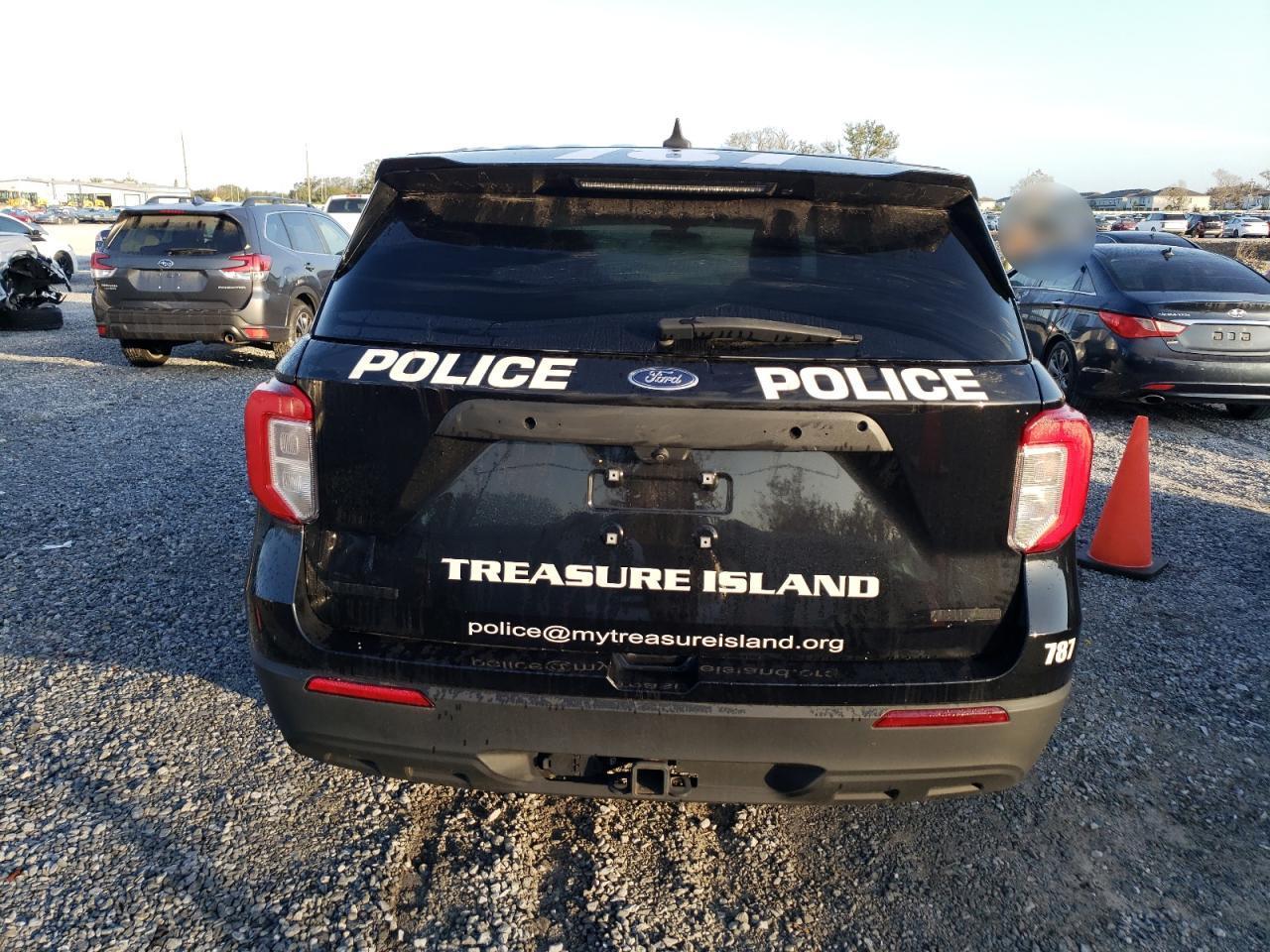 2023 Ford Explorer Police Interceptor - Фото 6