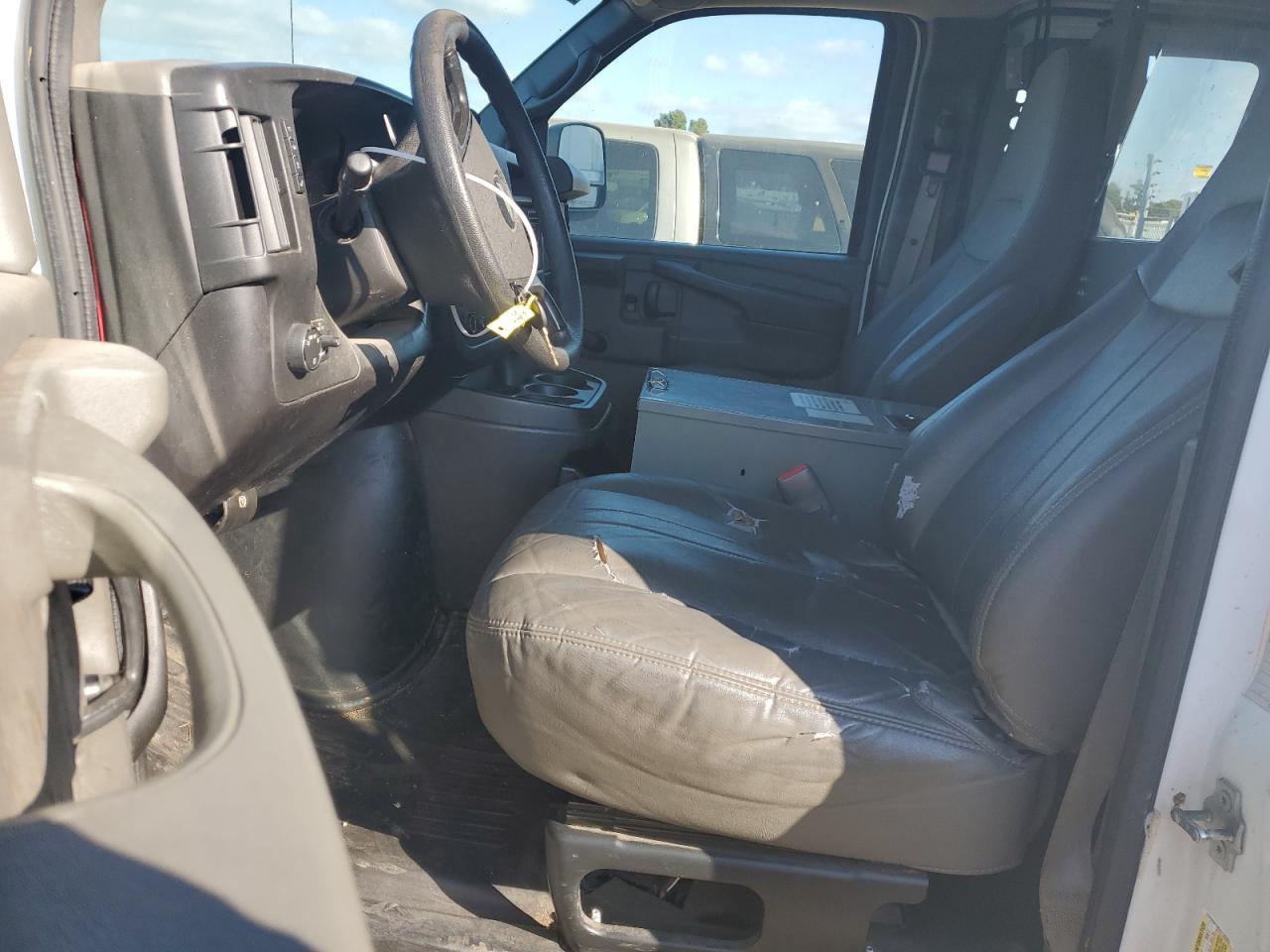 2012 Chevrolet Express G2500 - Фото 7