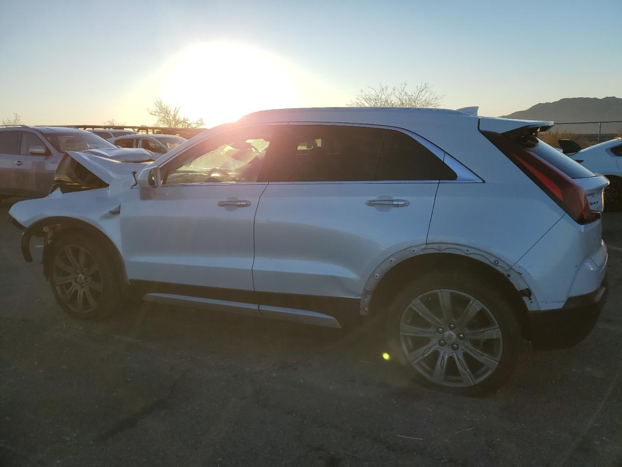 2019 Cadillac Xt4 Premium Luxury - Фото 2