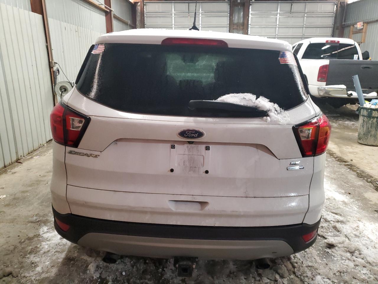 2019 Ford Escape Se - Фото 6