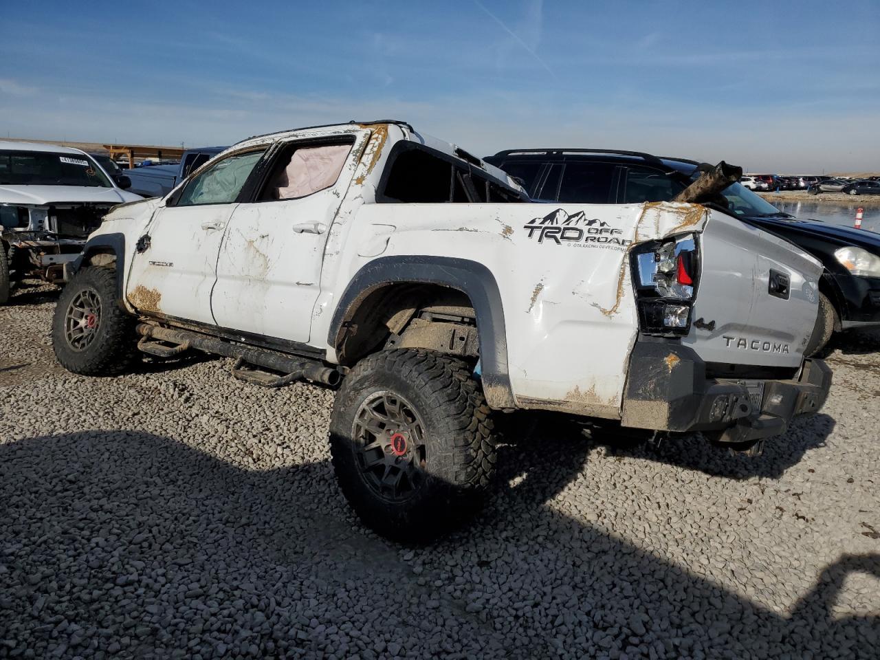 2017 Toyota Tacoma Double Cab - Image 2