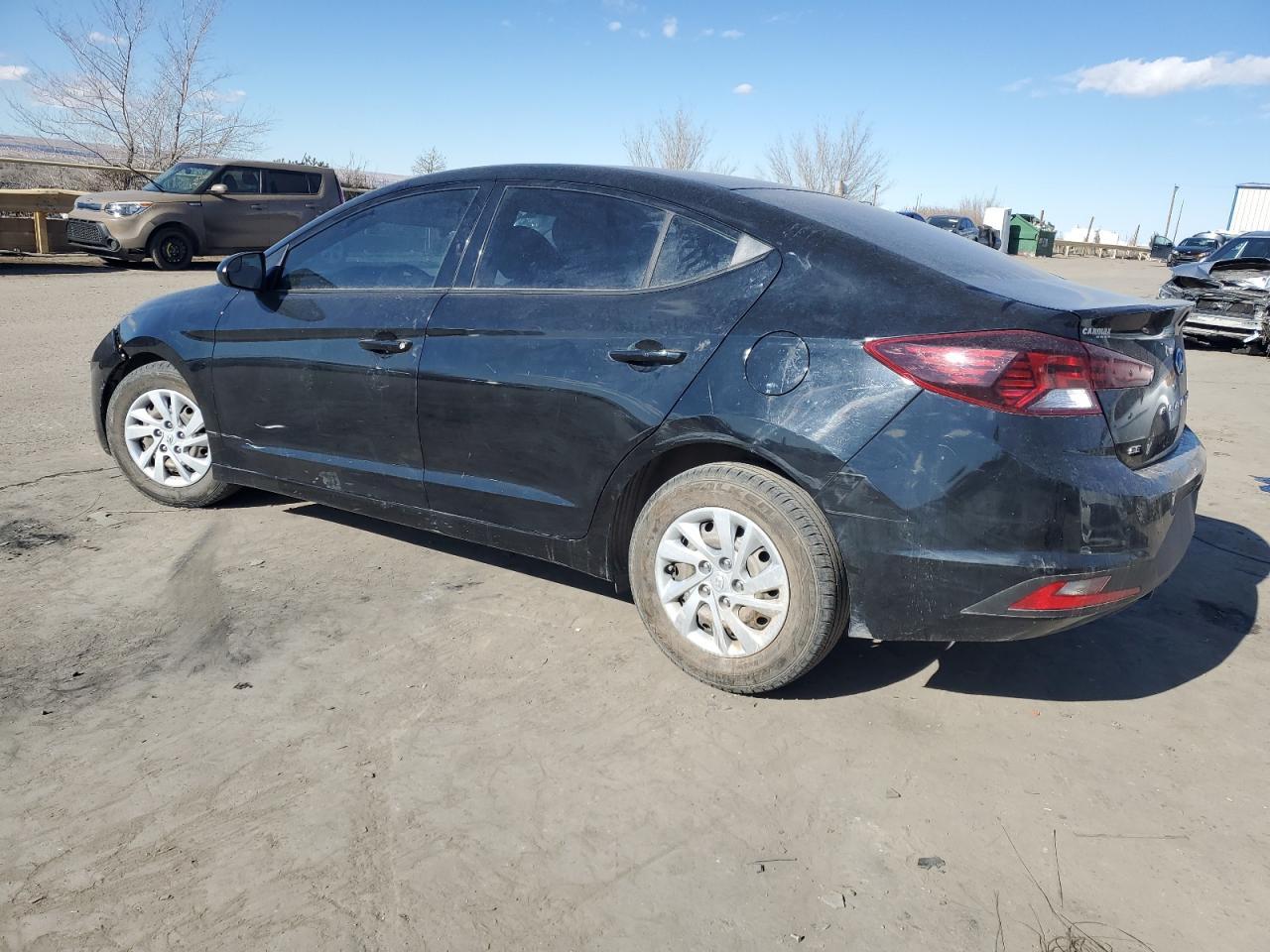 2020 Hyundai Elantra Se - Фото 2