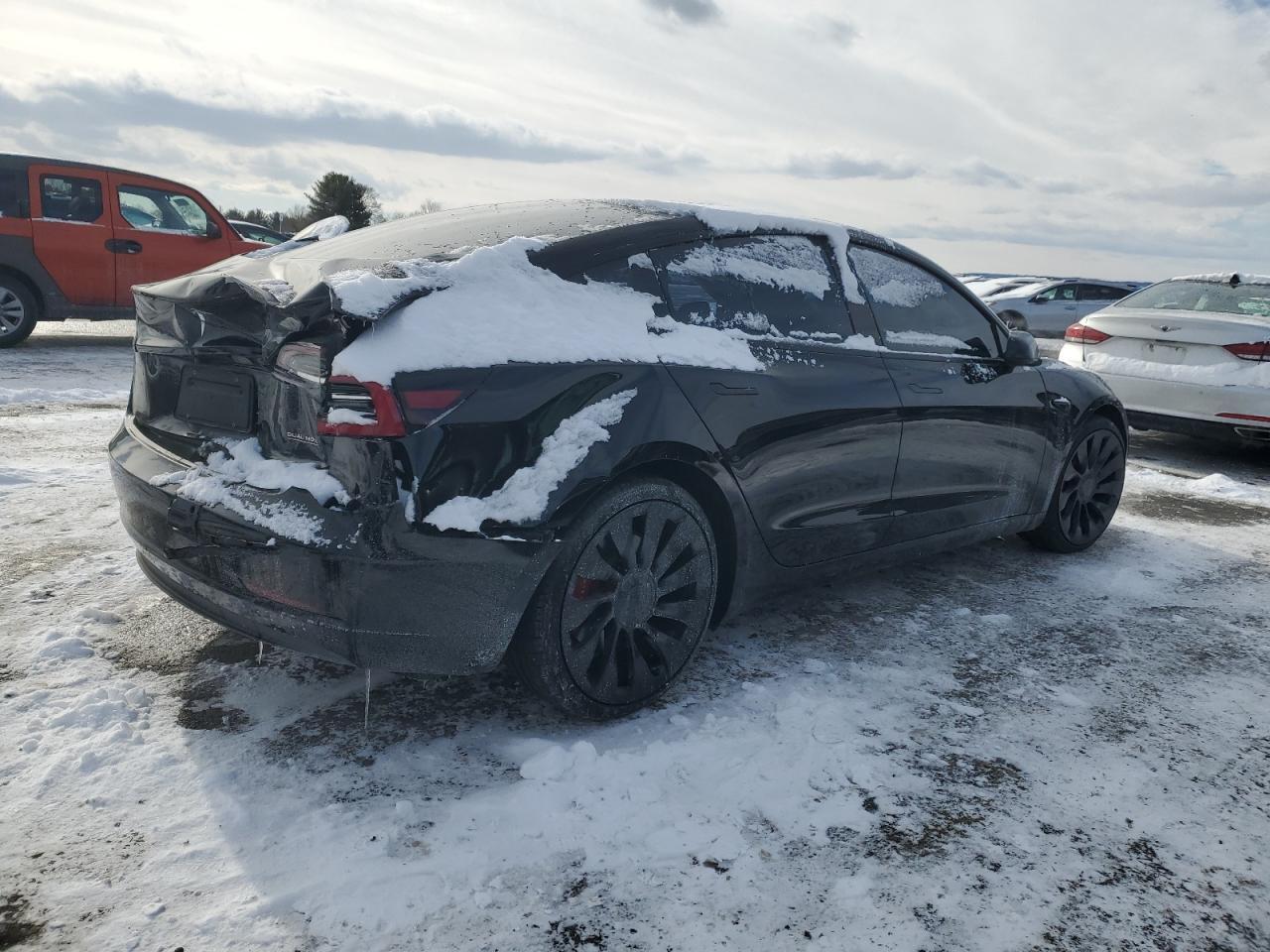 2022 Tesla Model 3 - Фото 3