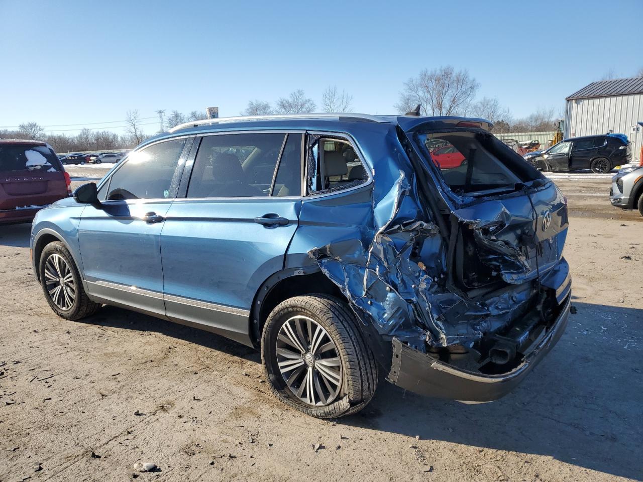 2018 Volkswagen Tiguan Se - Фото 2