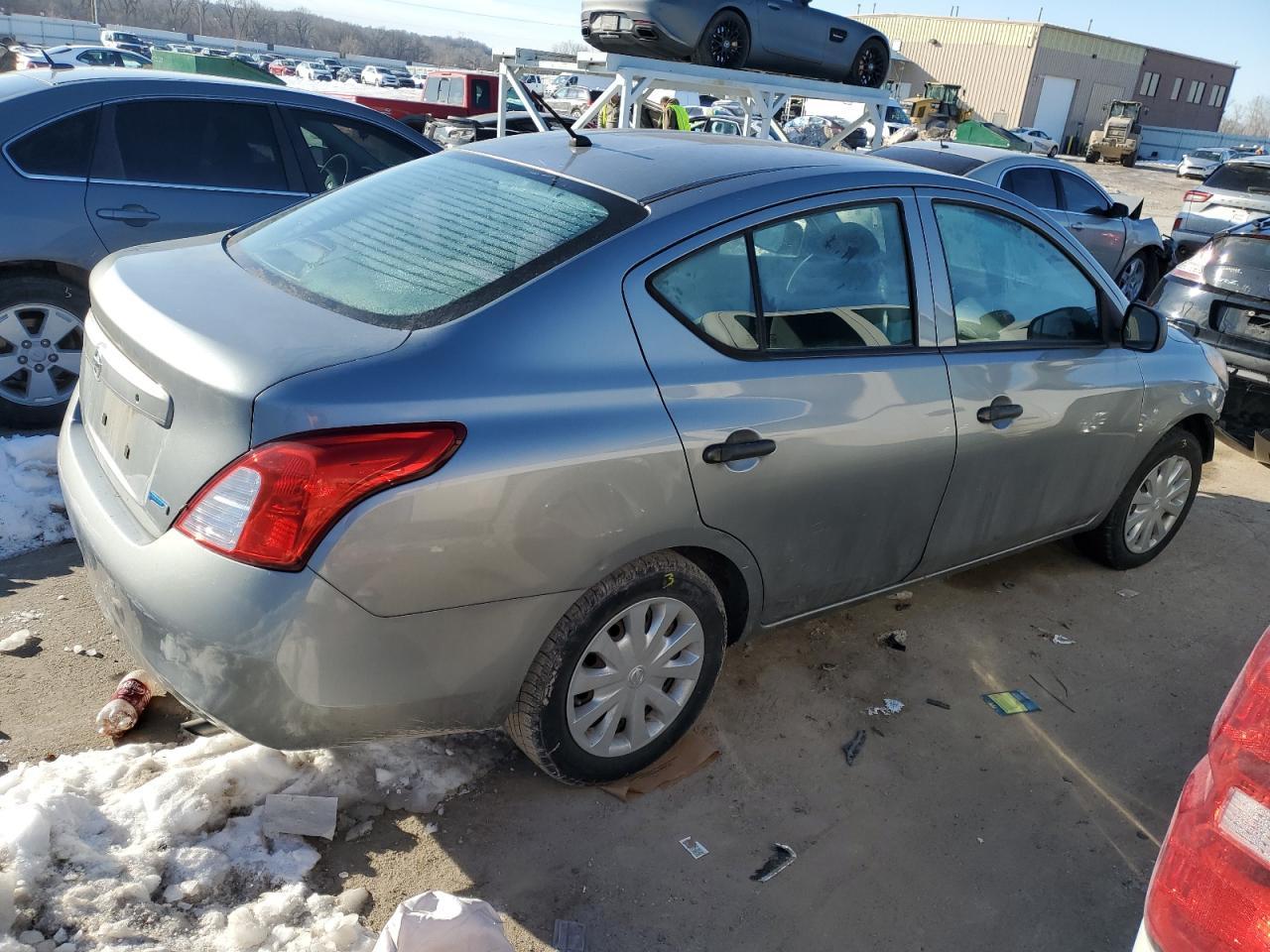 2012 Nissan Versa S - Фото 3