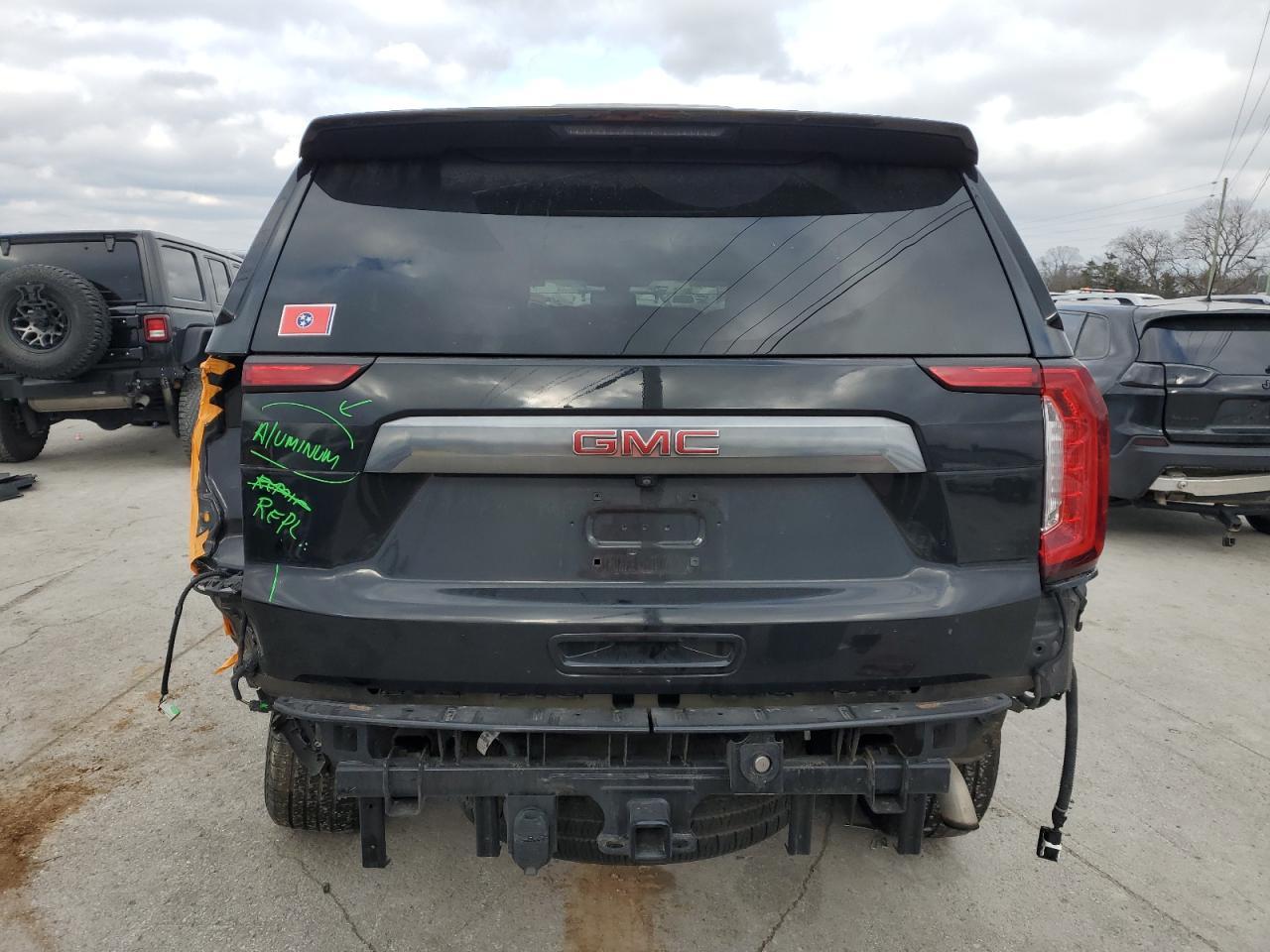 2021 GMC Yukon At4 - Фото 6