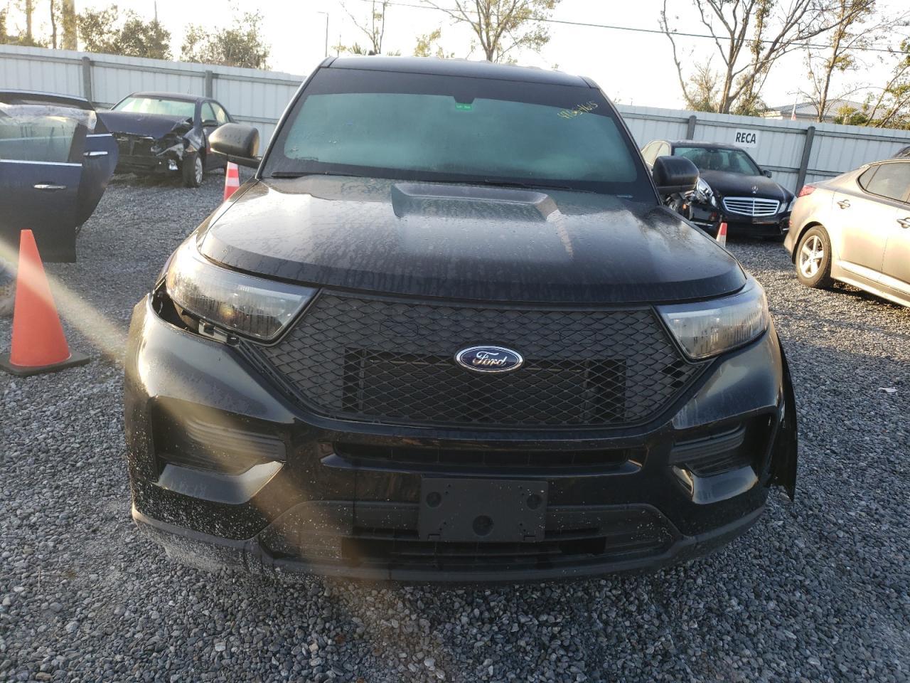 2023 Ford Explorer Police Interceptor - Фото 5