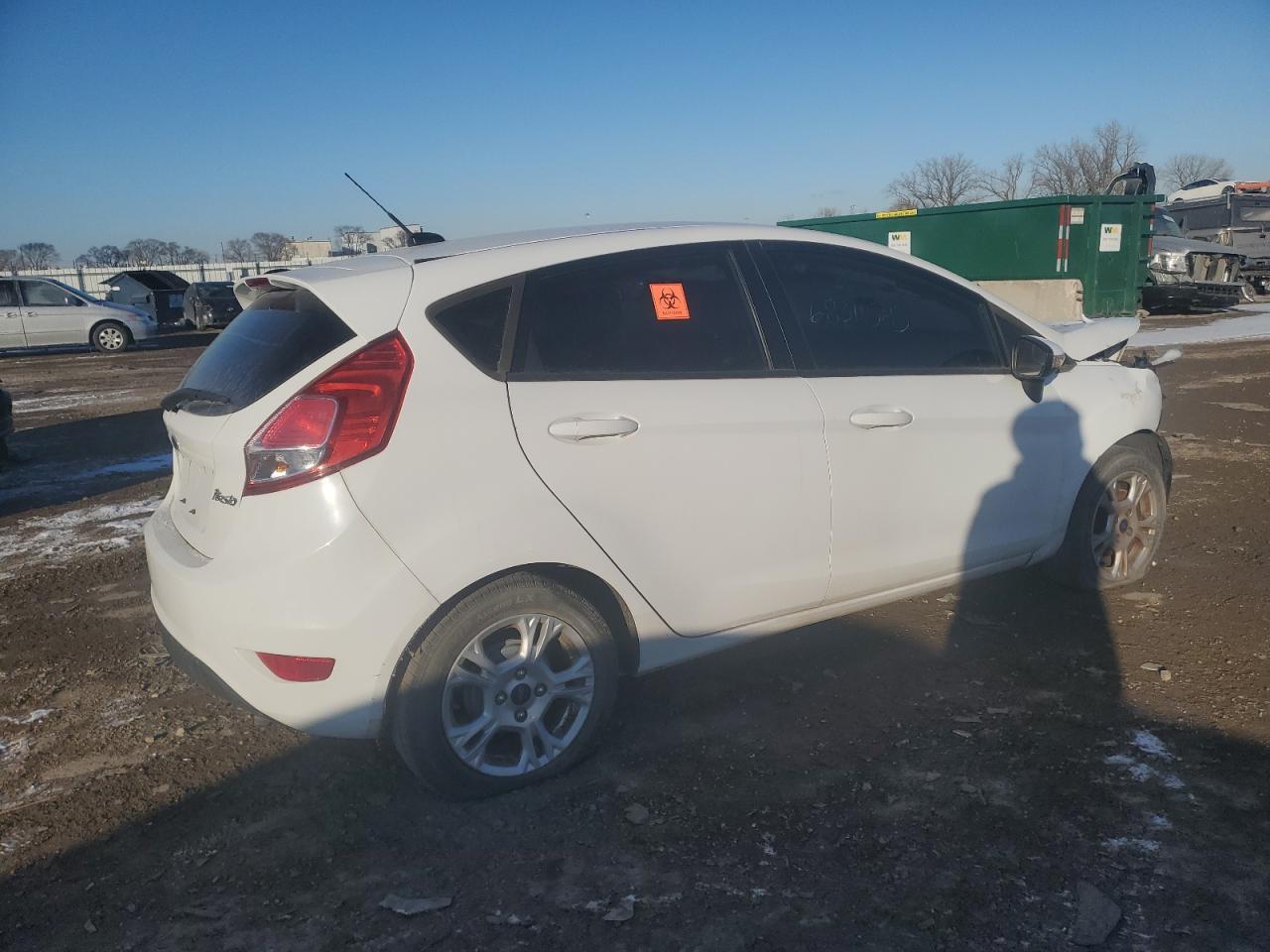 2015 Ford Fiesta Se - Фото 3