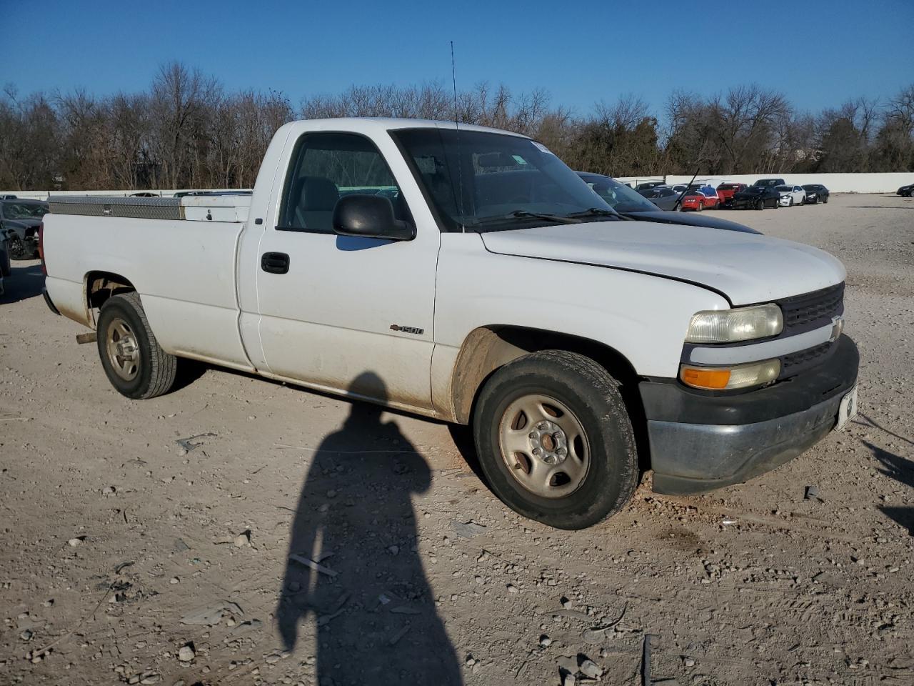 2002 Chevrolet Silverado C1500 - Image 4