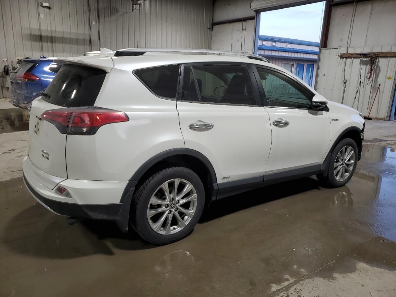 2016 Toyota Rav4 Hv Limited - Image 3