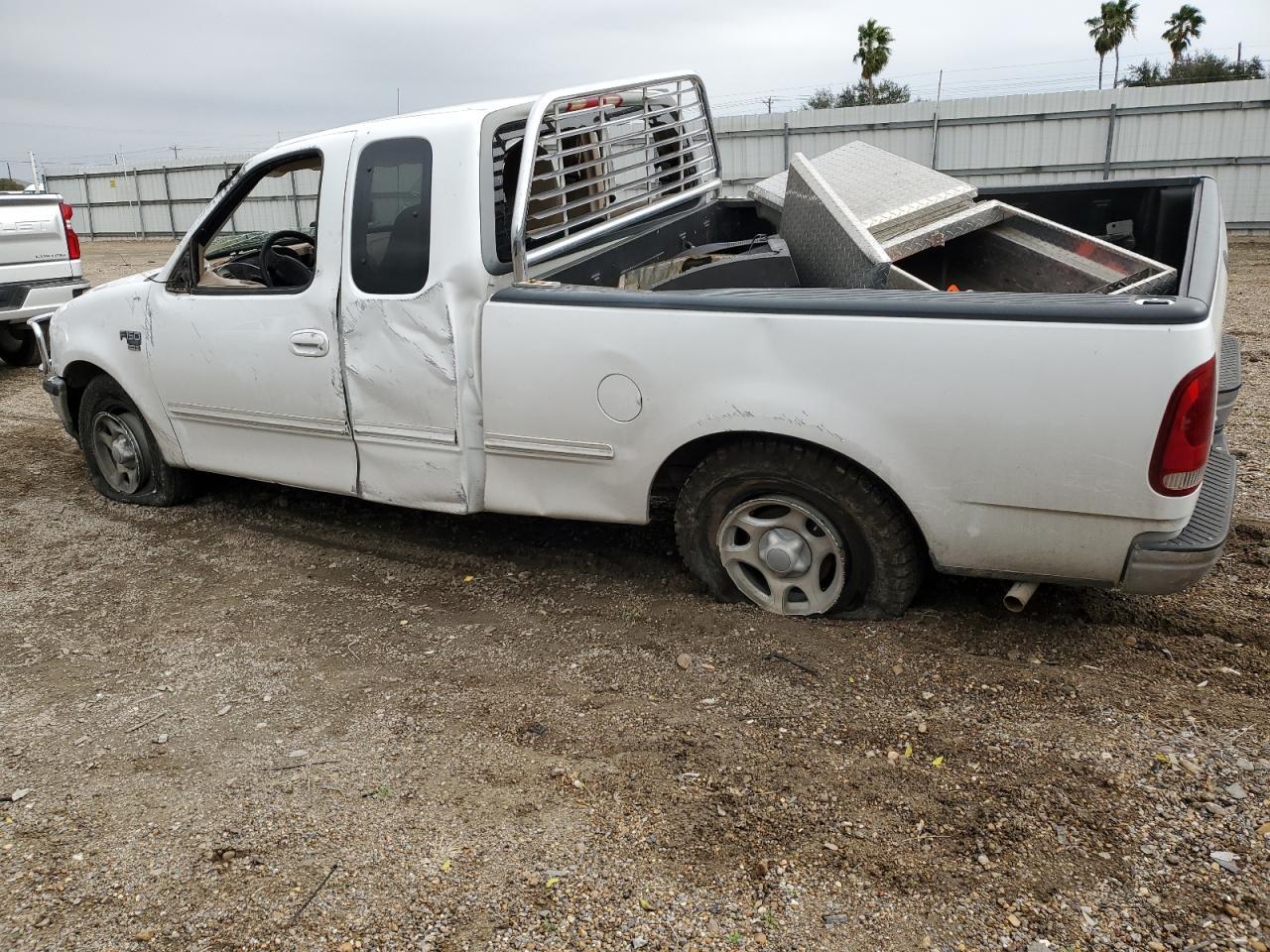 1998 Ford F150 - Фото 2
