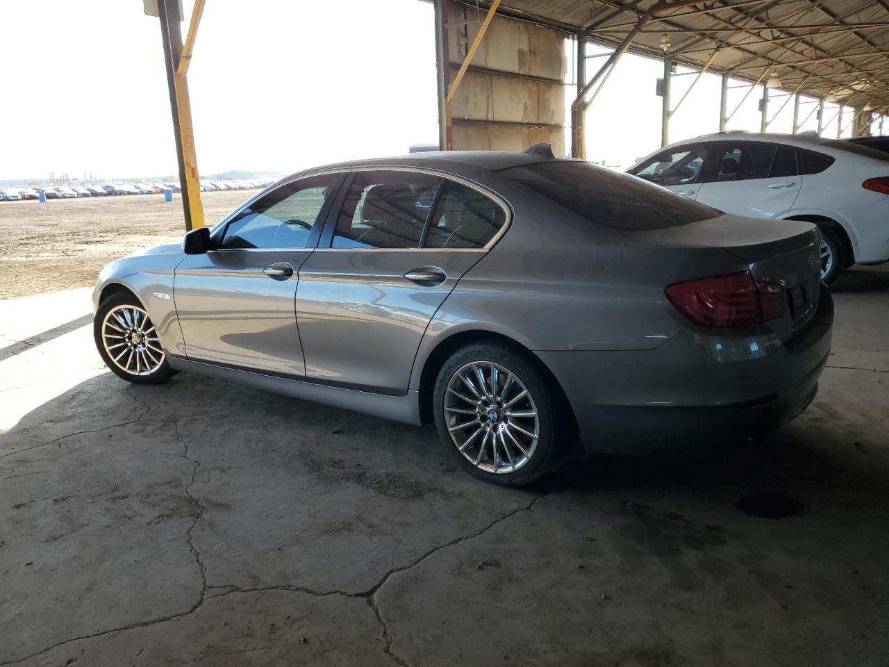 2011 BMW 535 I - Фото 2