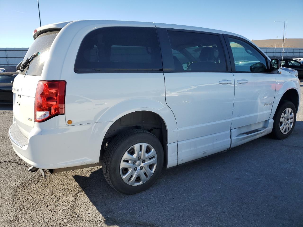2018 Dodge Grand Caravan Se - Фото 3