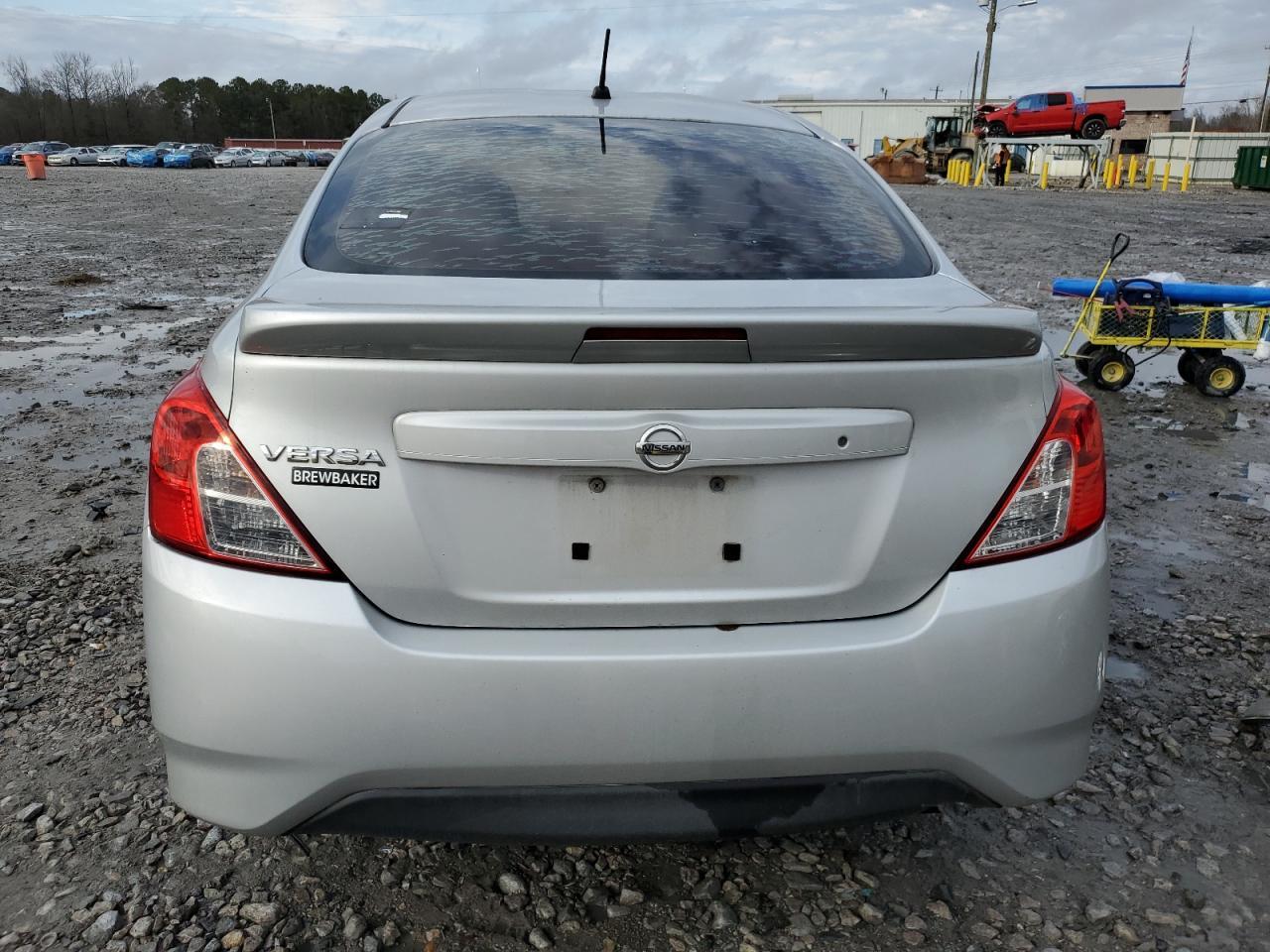 2018 Nissan Versa S - Фото 6