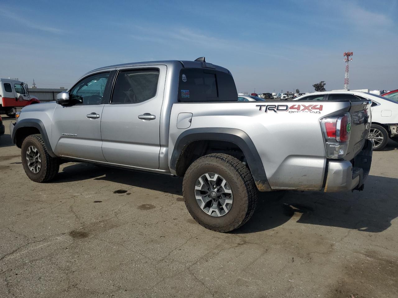2021 Toyota Tacoma Double Cab - Фото 2