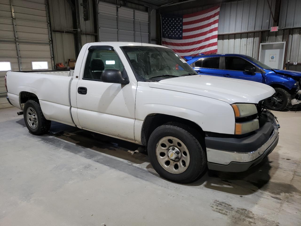 2006 Chevrolet Silverado C1500 - Image 4