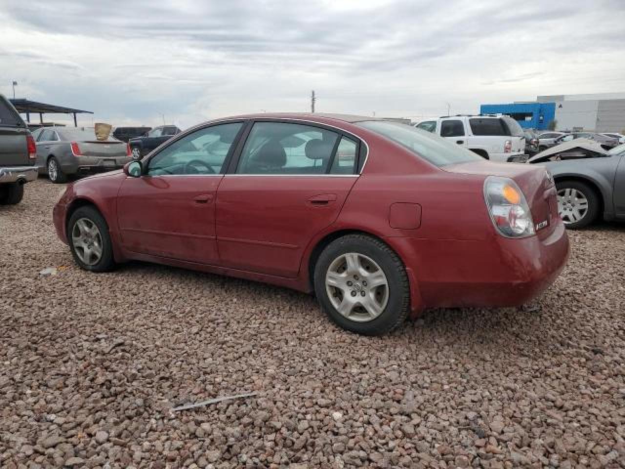 2004 Nissan Altima Base - Фото 2