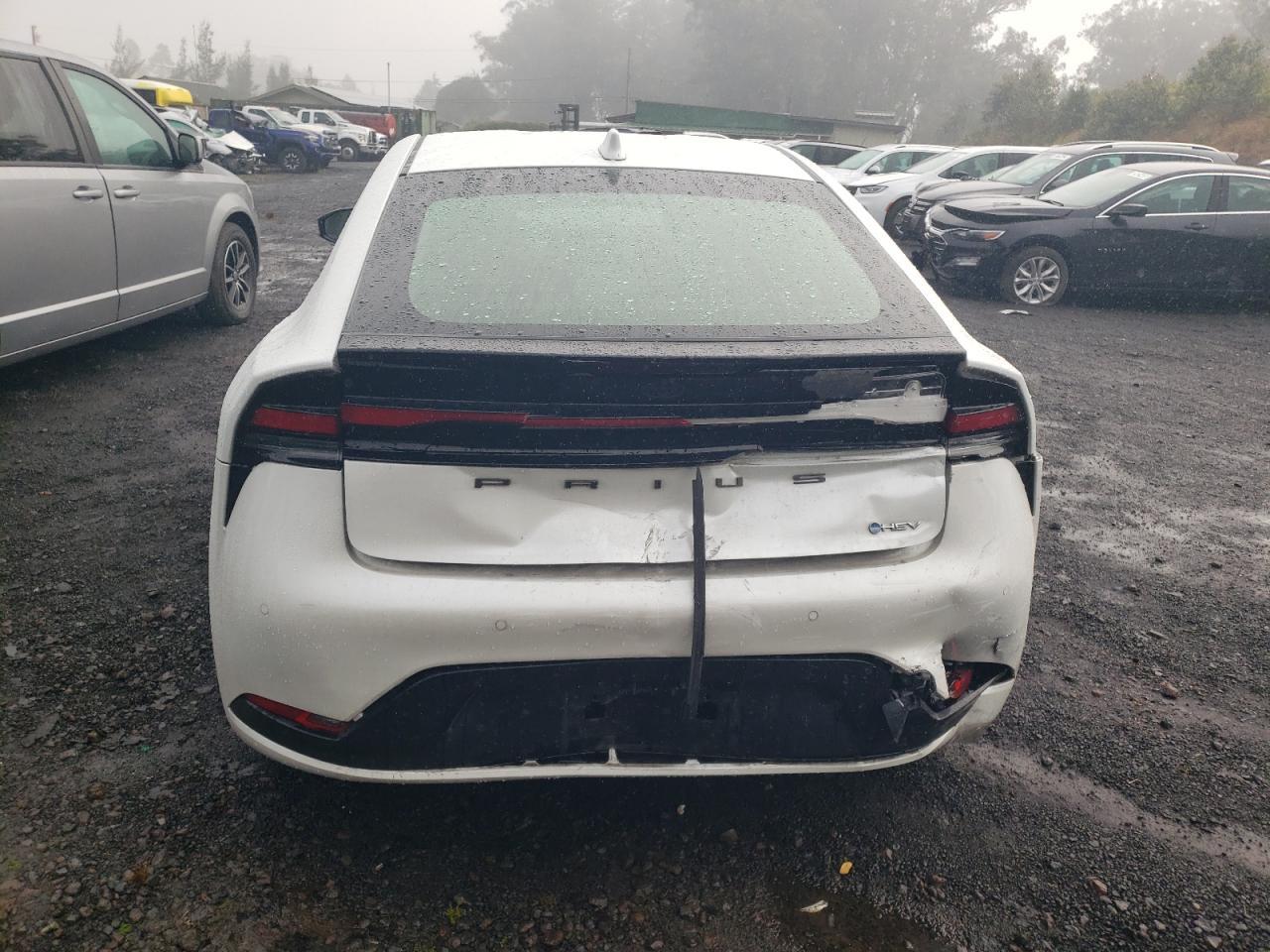 2024 Toyota Prius Le - Фото 6