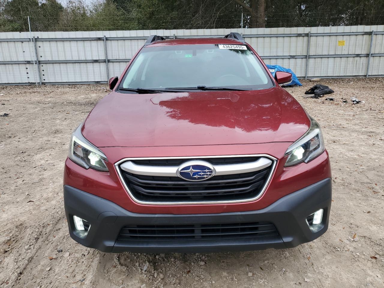 2020 Subaru Outback Premium - Image 5