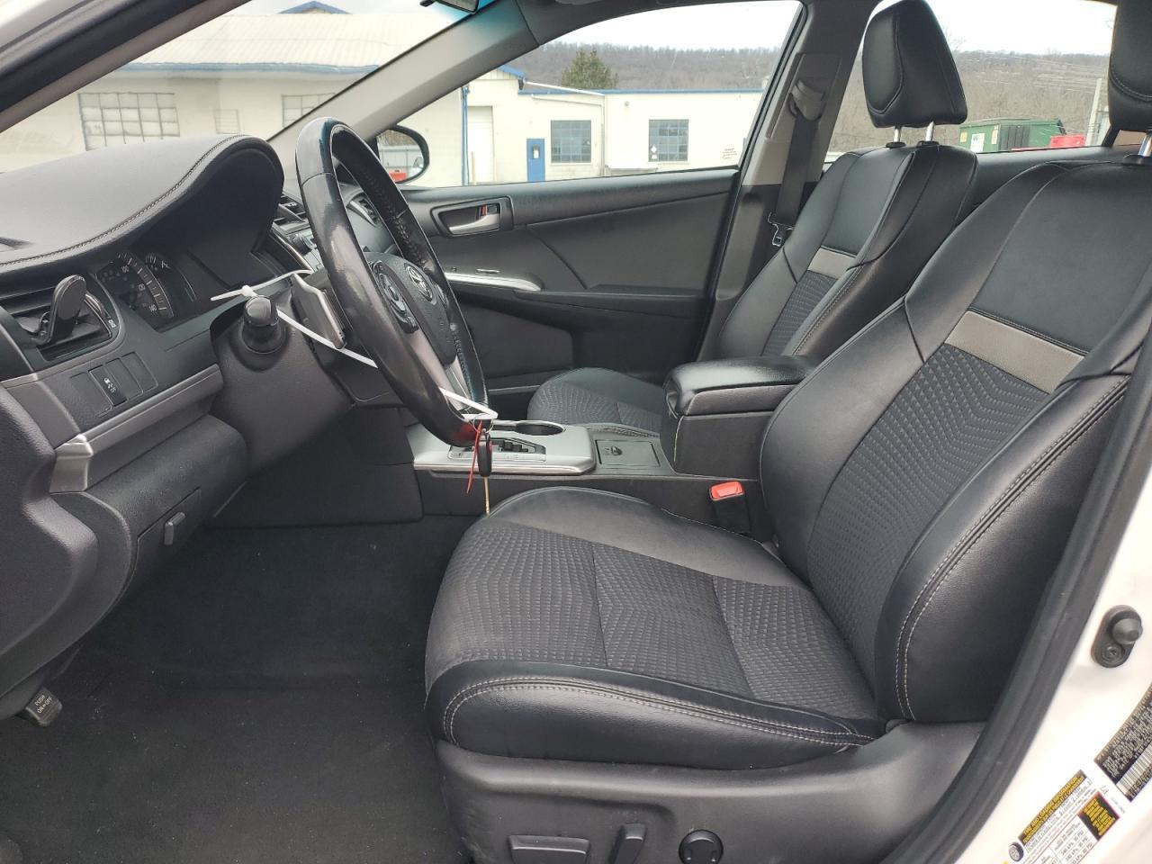 2014 Toyota Camry L - Image 7