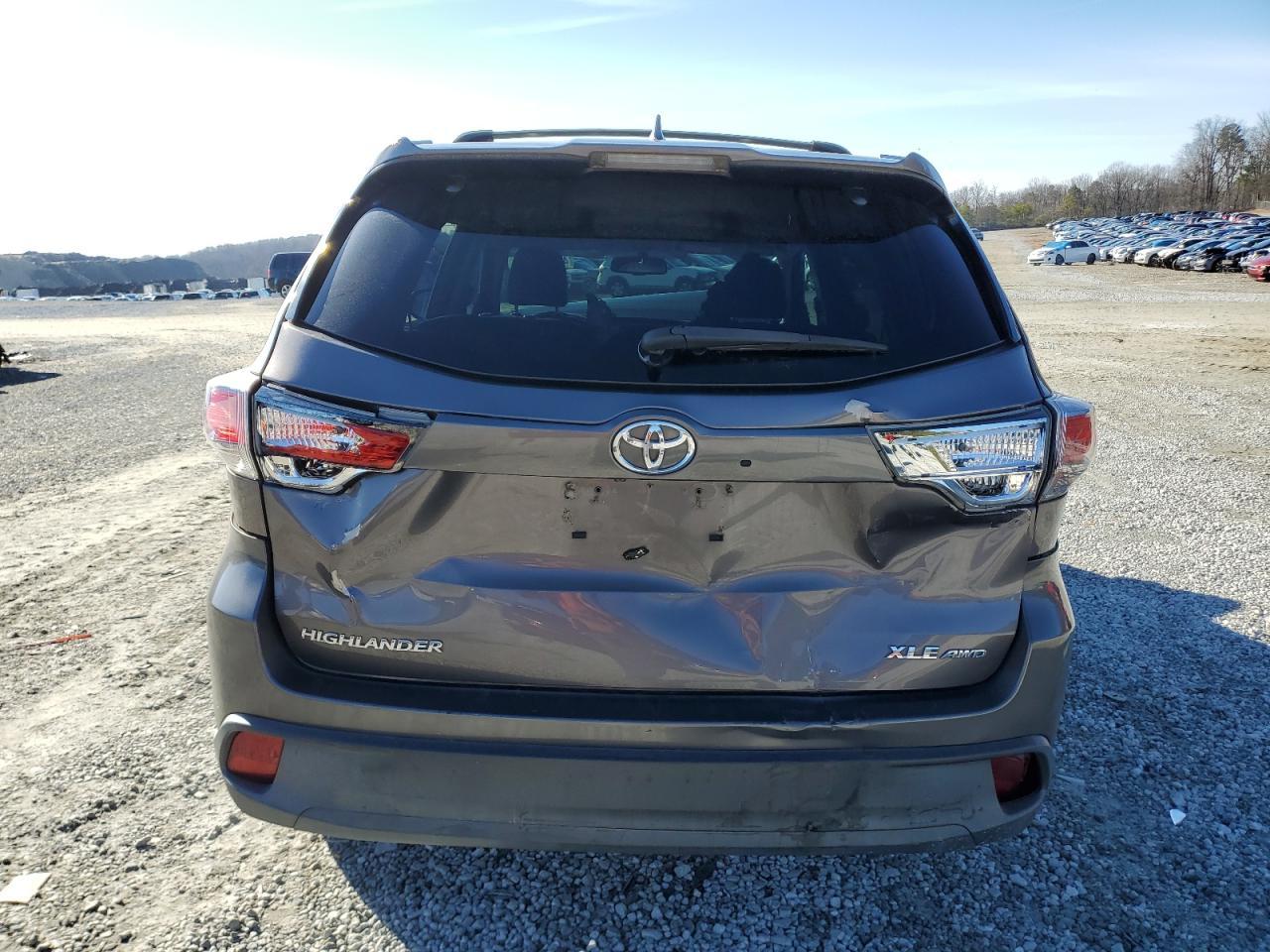2015 Toyota Highlander Xle - Фото 6