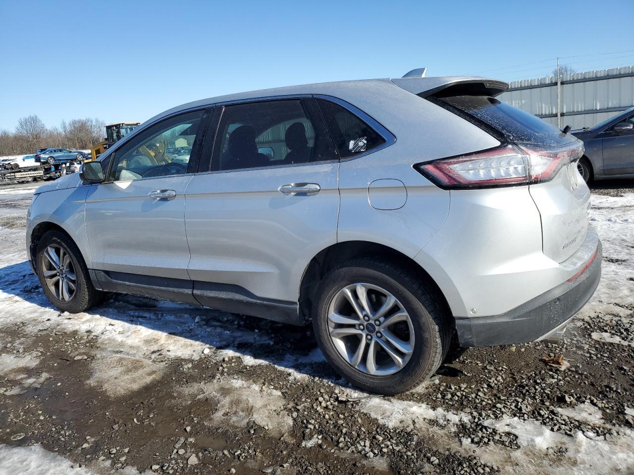 2016 Ford Edge Titanium - Image 2