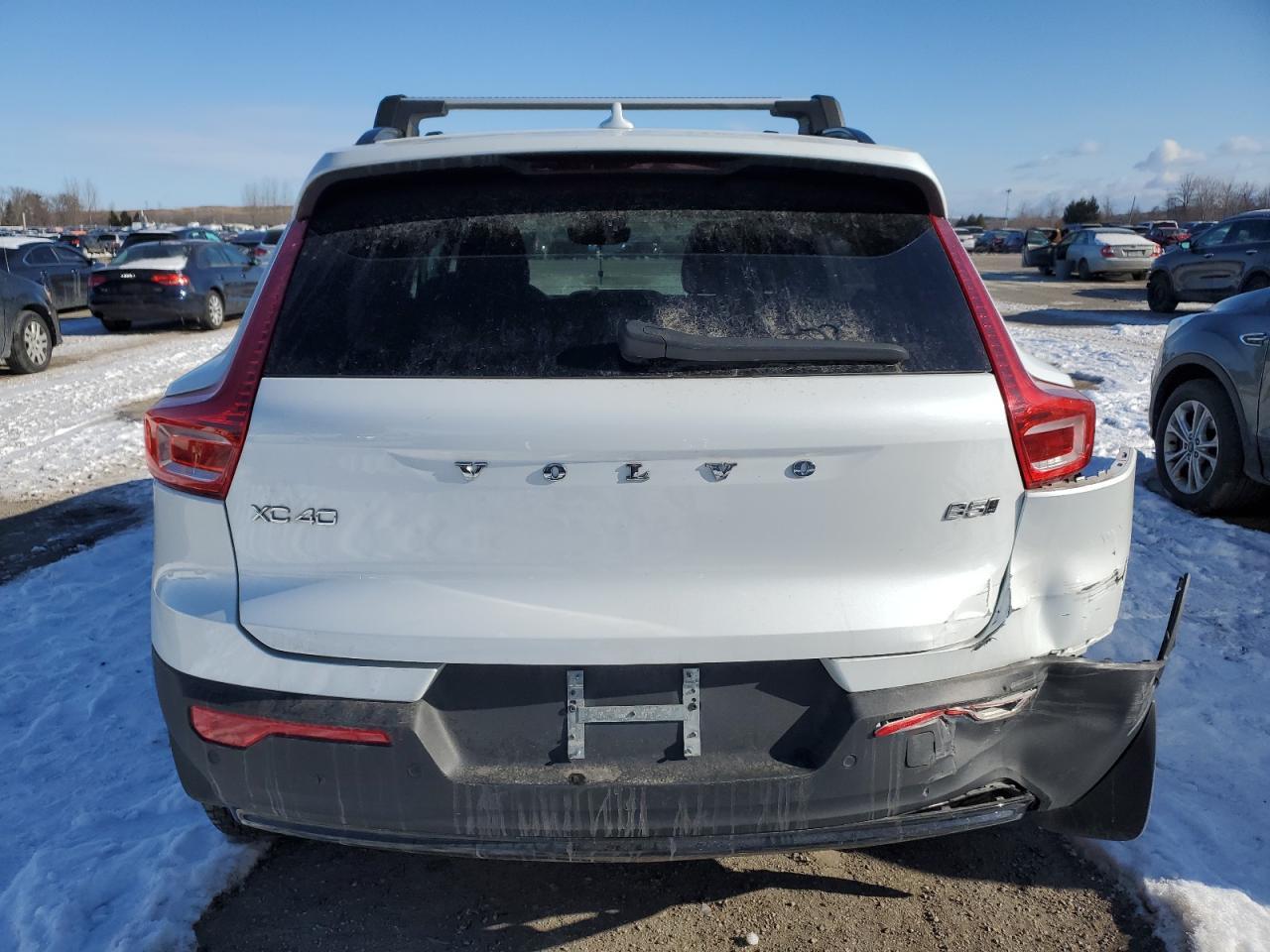 2023 Volvo Xc40 Ultimate - Image 6