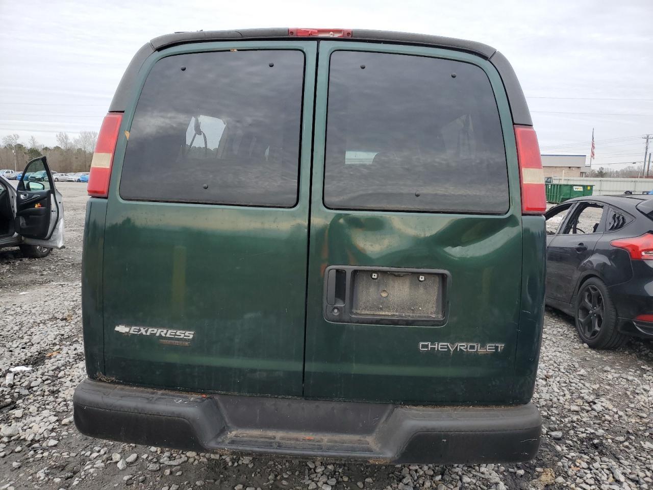 2005 Chevrolet Express G3500 - Image 6