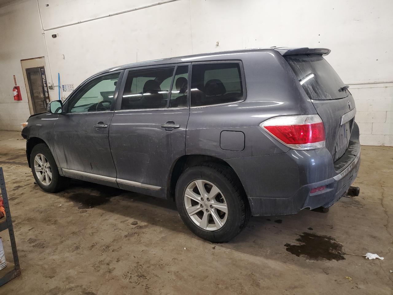2011 Toyota Highlander Base - Фото 2