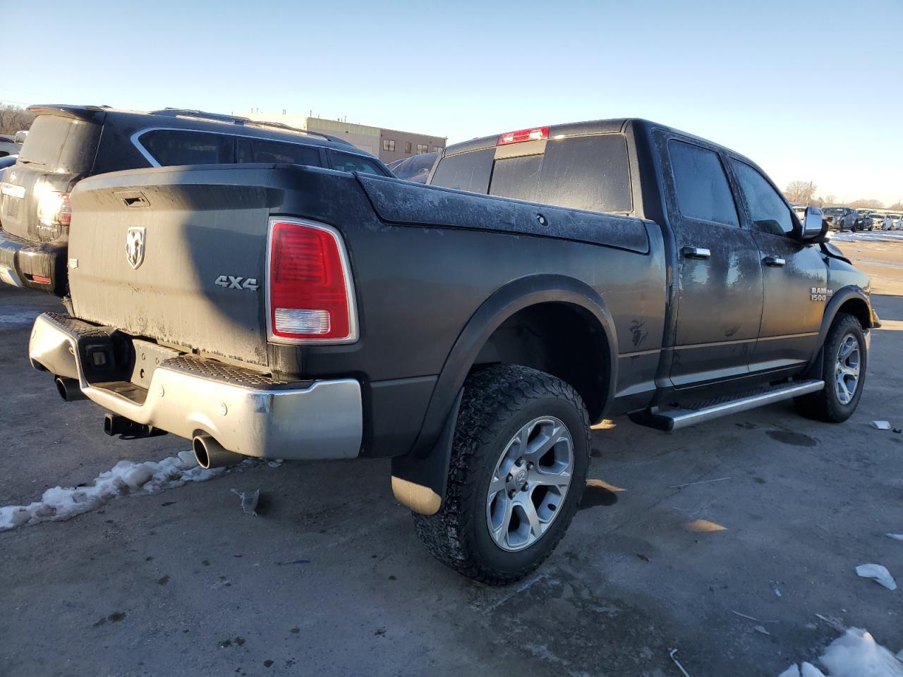 2017 Ram 1500 Laramie - Image 3