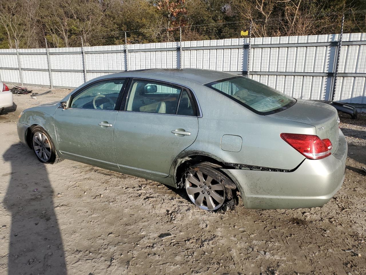 2005 Toyota Avalon Xl - Фото 2