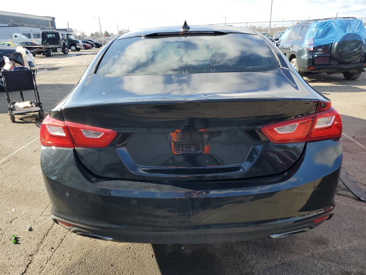 2016 Chevrolet Malibu Premier - Image 6