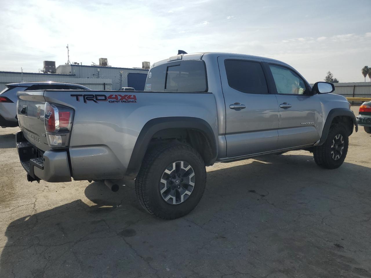 2021 Toyota Tacoma Double Cab - Фото 3