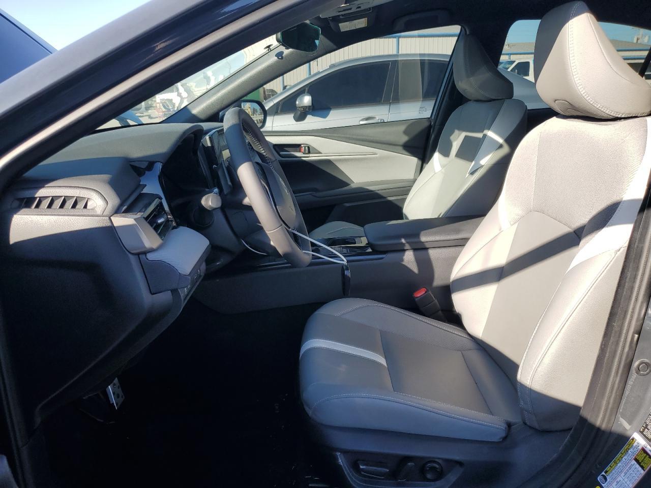 2025 Toyota Camry Xse - Image 7