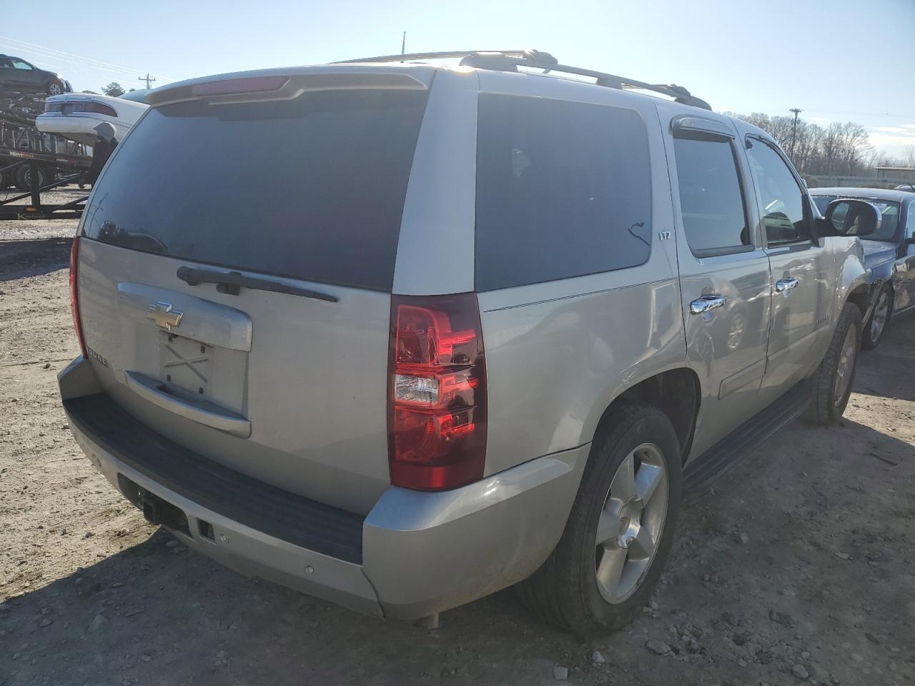 2008 Chevrolet Tahoe C1500 - Фото 3