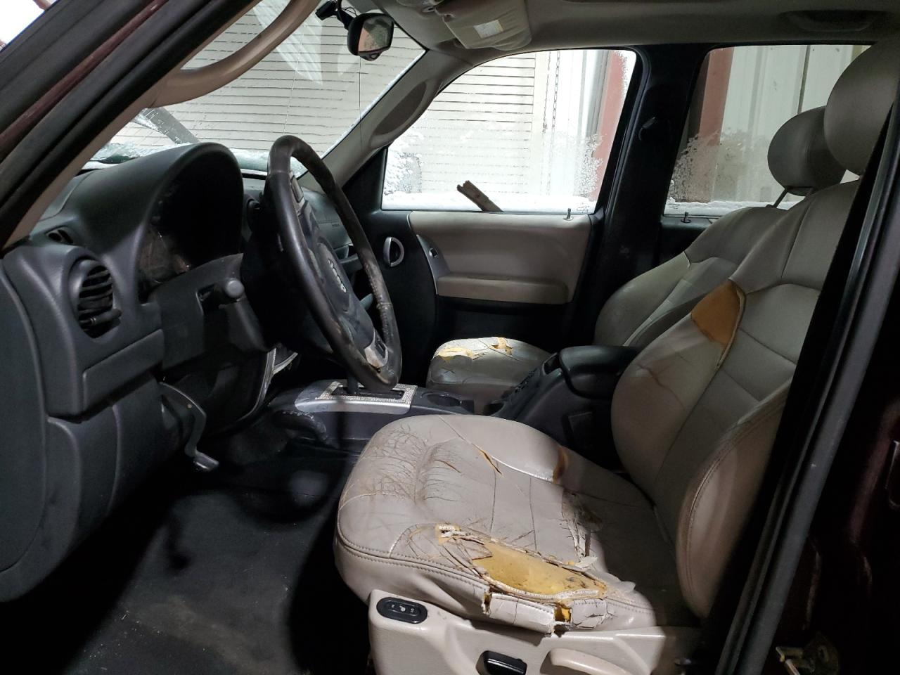 2004 Jeep Liberty Limited - Image 7