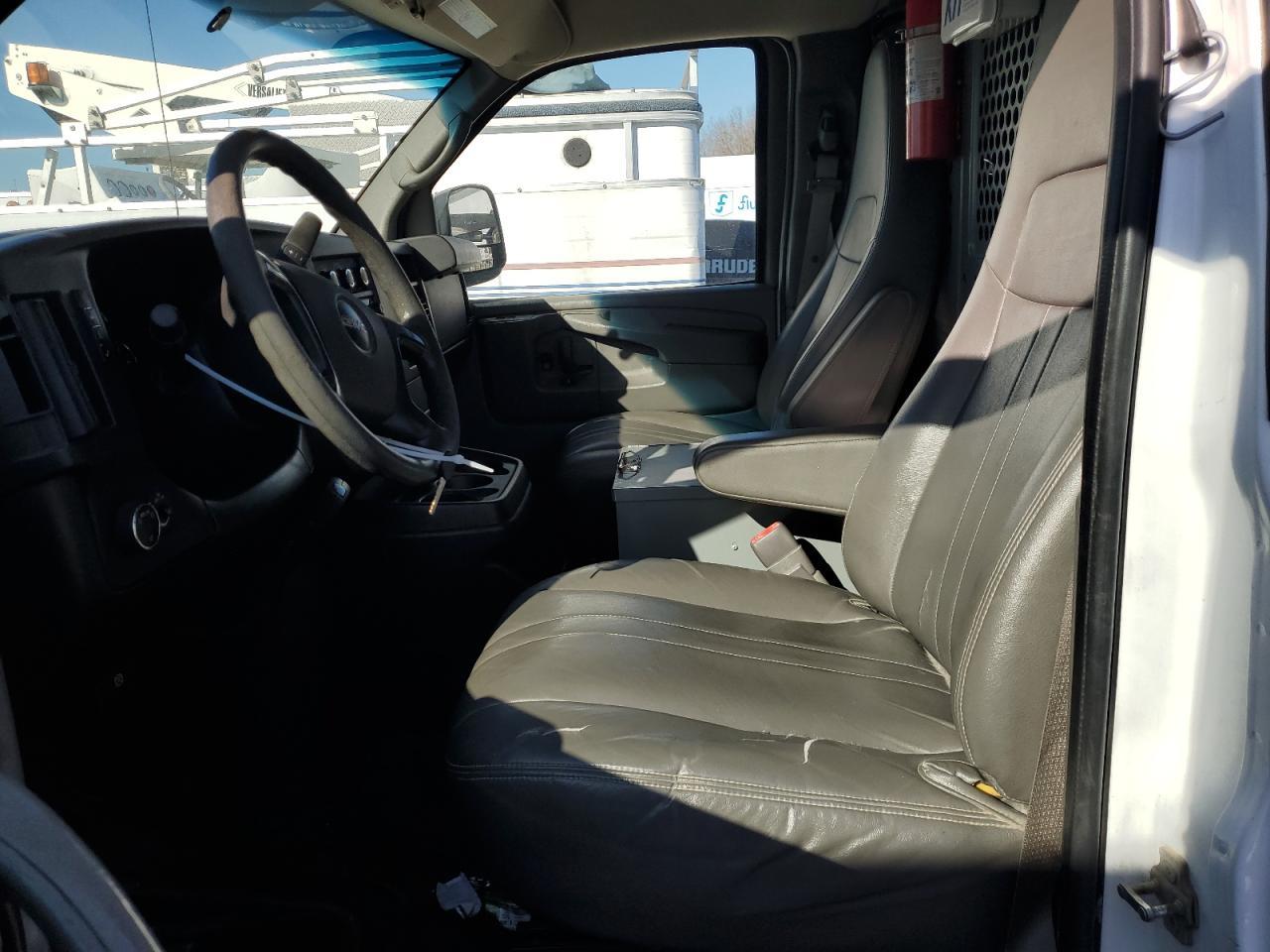 2014 GMC Savana G3500 - Фото 7