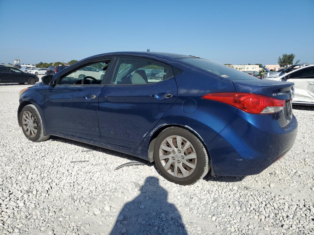 2013 Hyundai Elantra Gls - Image 2