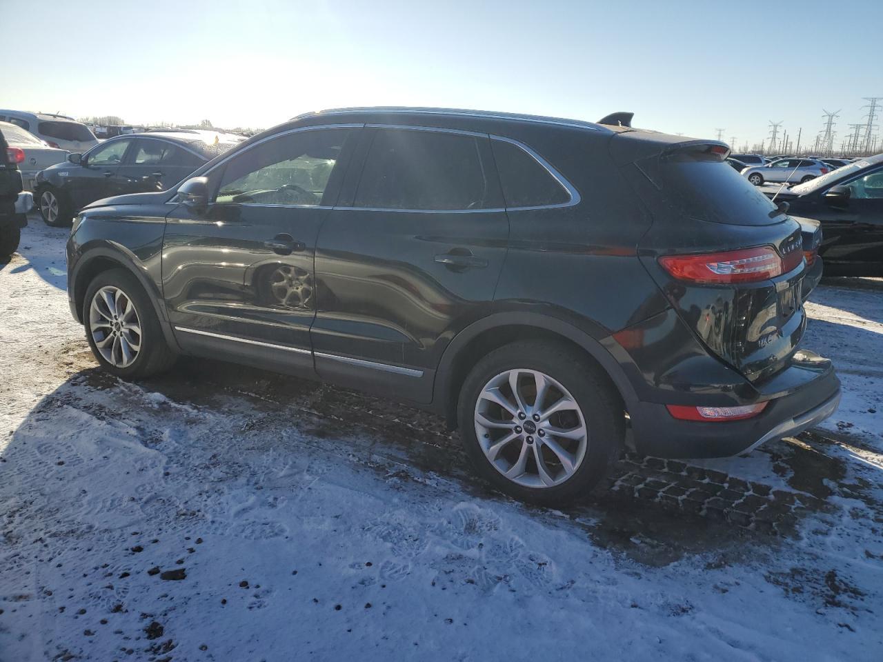2015 Lincoln Townhouse Mkc - Image 2