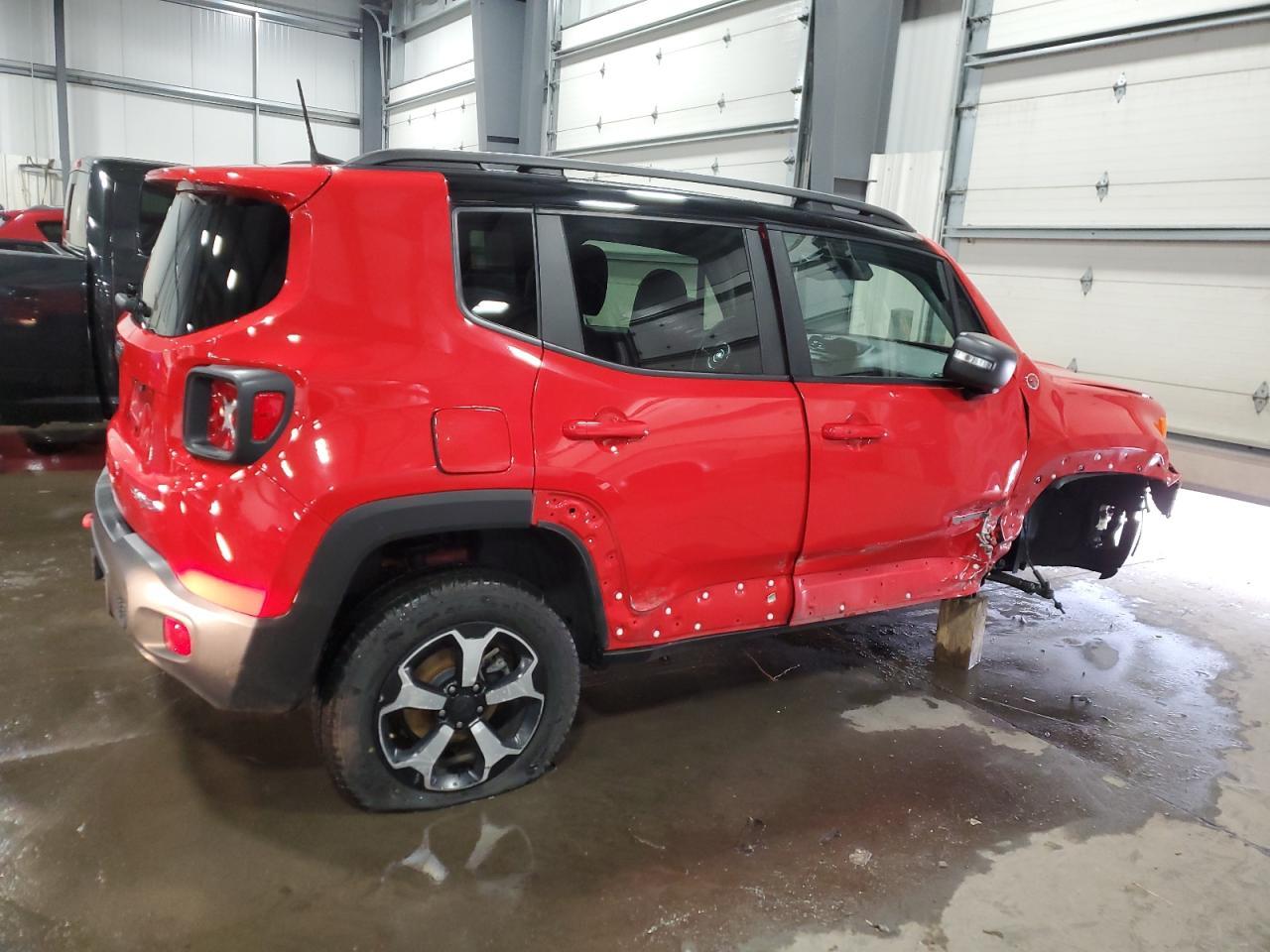 2021 Jeep Renegade Trailhawk - Фото 3