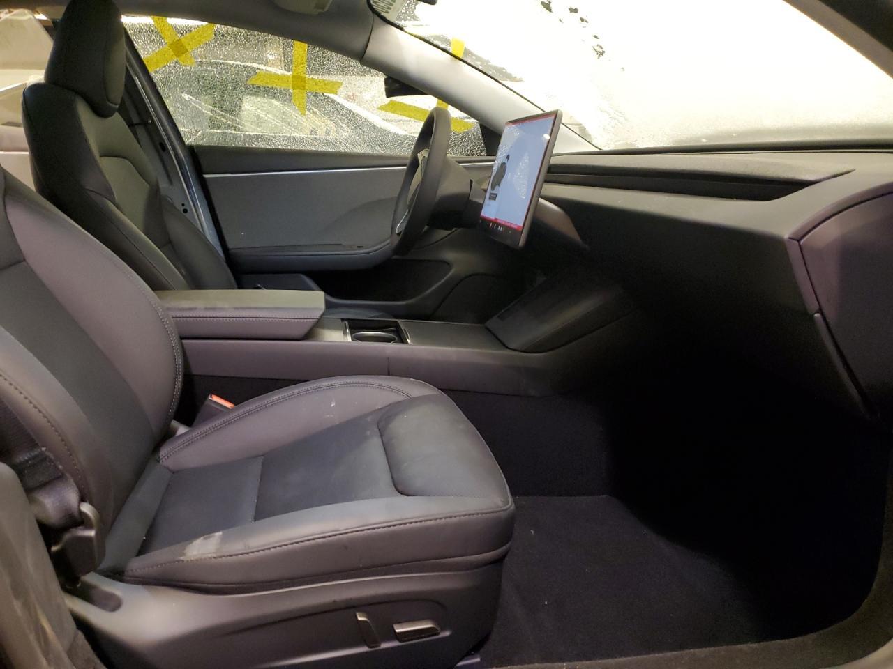 2024 Tesla Model 3 - Image 7