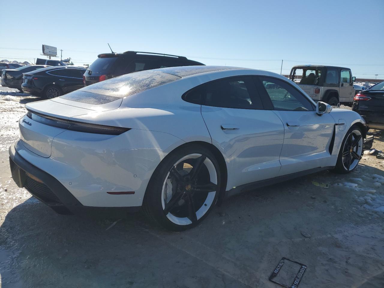 2020 Porsche Taycan Turbo - Фото 3