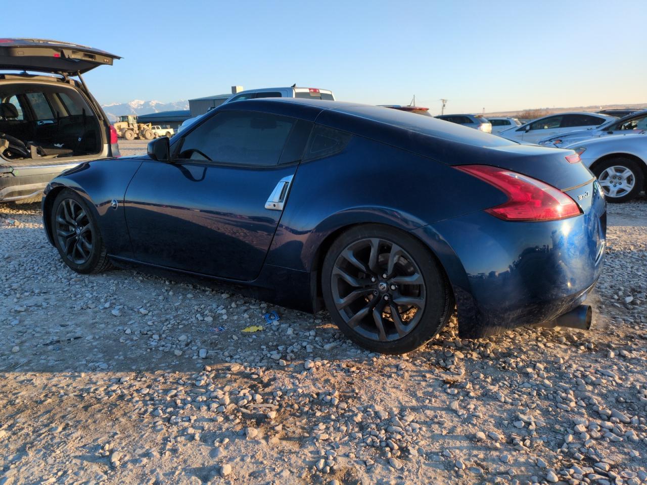 2017 Nissan 370Z Base - Фото 2
