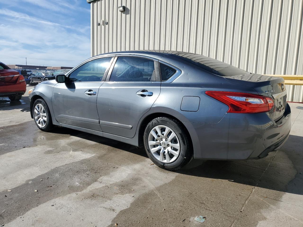 2016 Nissan Altima 2.5 - Фото 2